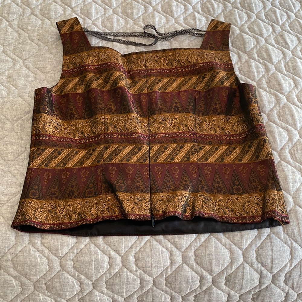JR Nites By Caliendo  Sleeveless Top Maroon & Gold Brocade Sz 10 Zip Bk Lining